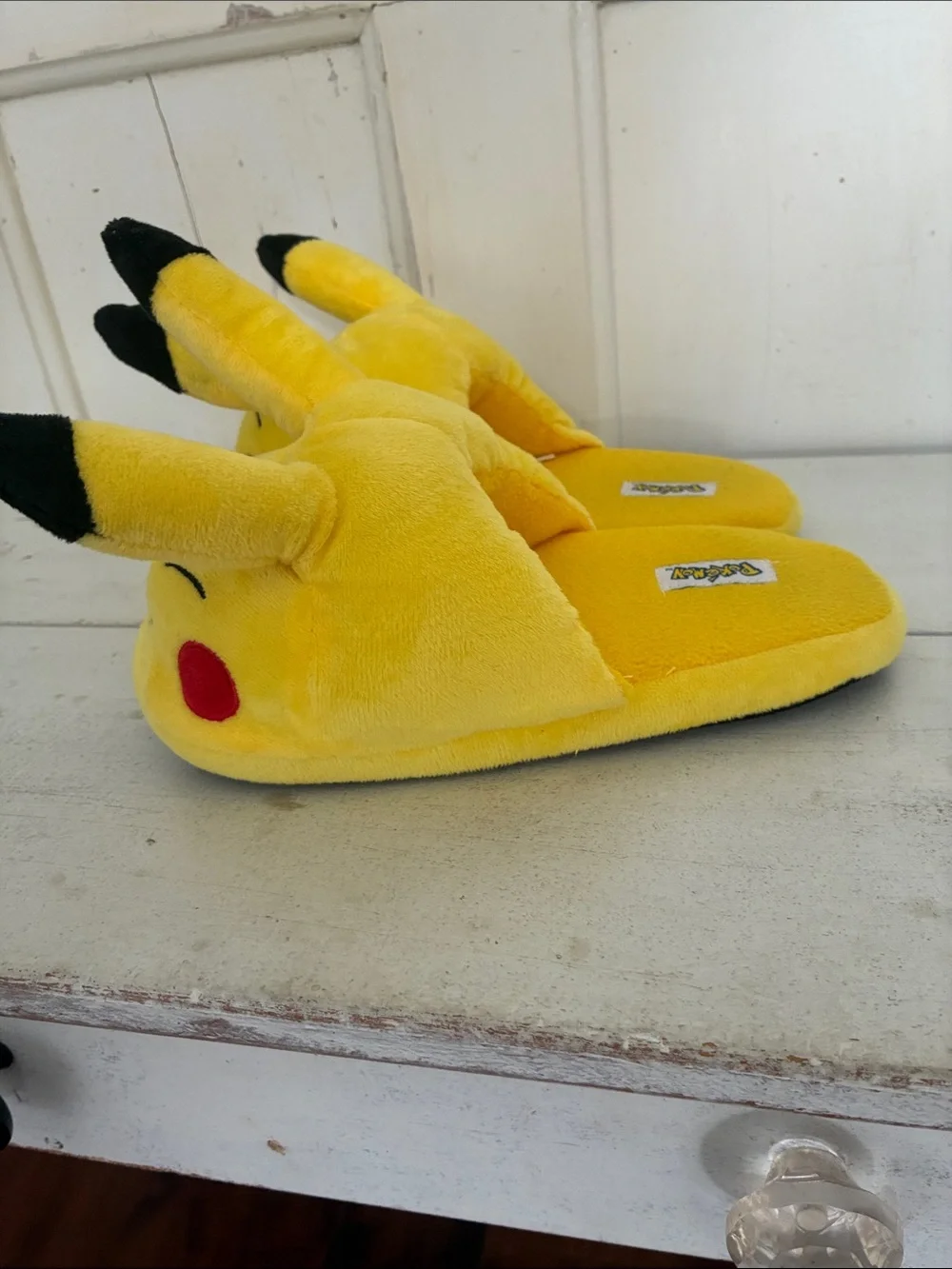 Kids Pokémon slippers size big boy 5/6